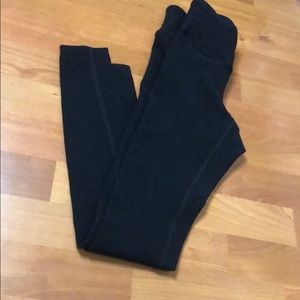 Black koral leggings